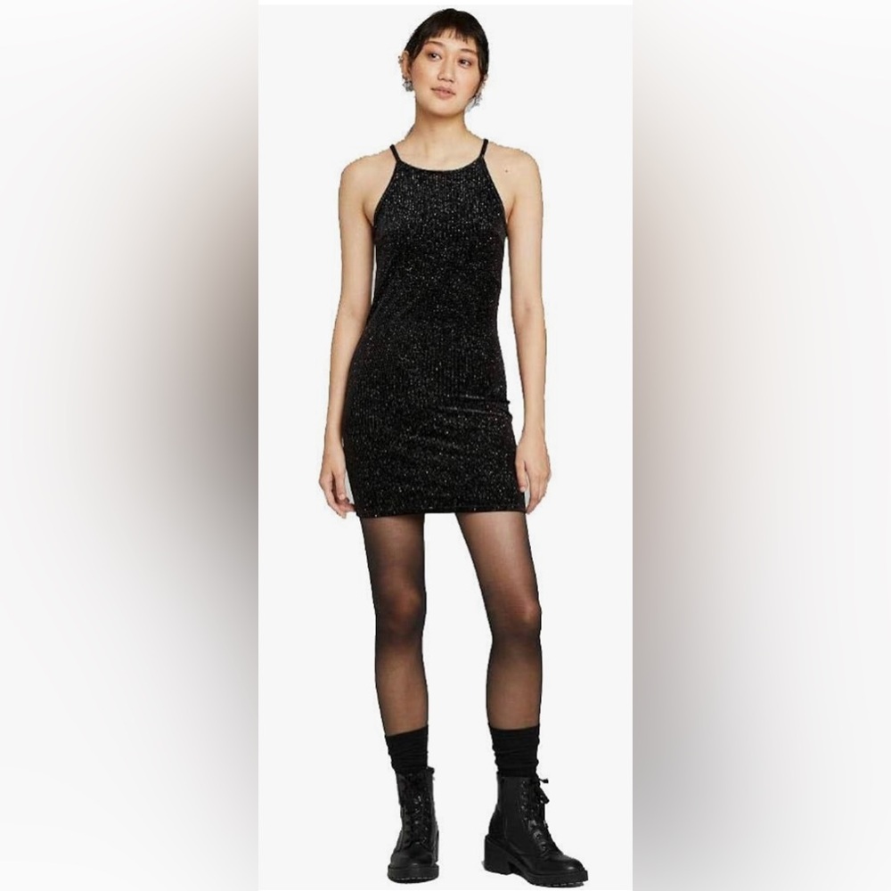 Wild Fable (S) in size. Mini multicolor sparkle imbedded fun & eye-catching 👗